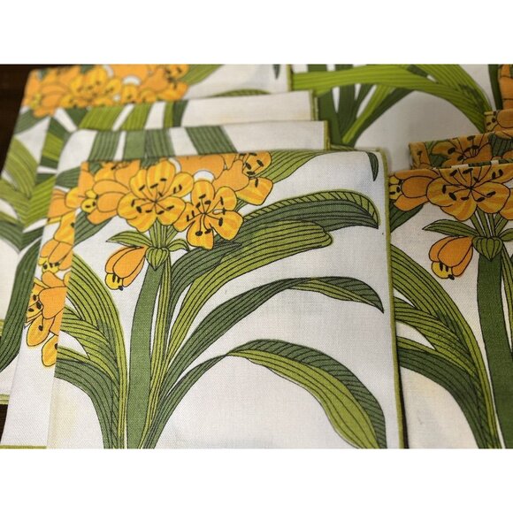 Vera Newmann 16 Piece Vinyl Yellow Floral Placemats & Napkin Vintage MCM - Picture 2 of 16